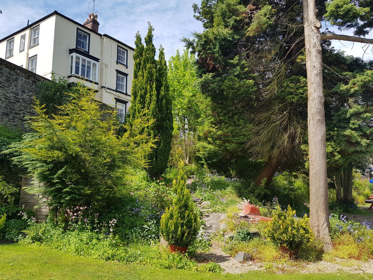 The Hand Hotel Llangollen Exterior foto